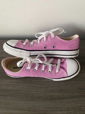 Converse Chuck Taylor All Star Low Top Pink Sneakers Youth Size 2